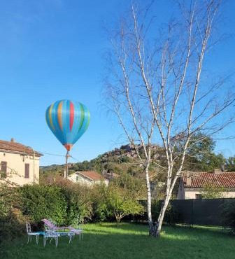 La jolie Vue et La Maison de la Tour- Cordes-sur-Ciel