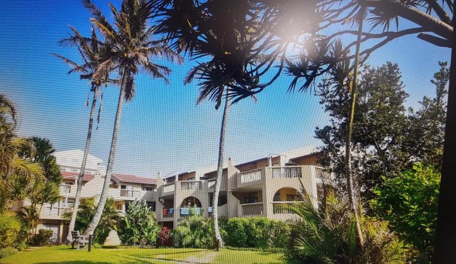 LA LUCIA SANDS SHARE
