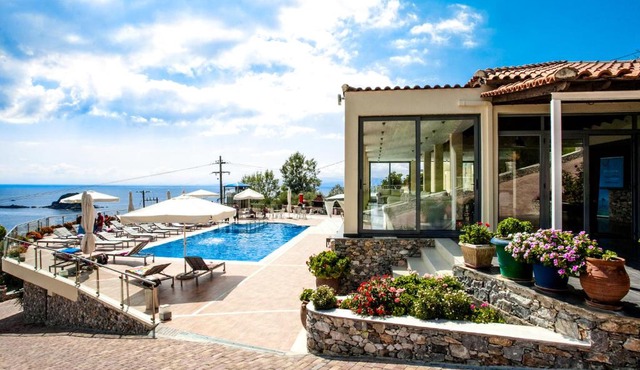 La Luna Hotel