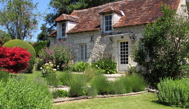 La Lune - Adult Only romantic cottages in the Loire Valley with private Gardens