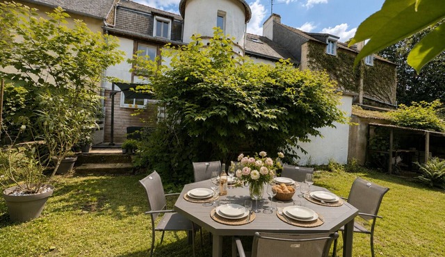 LA MAISON D'ALPHONSE 4* Terrace & garden - River access, historic center