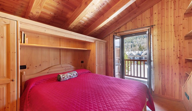 La Maison De Marguerite Apartment with Mountain View, Garden and Balcony