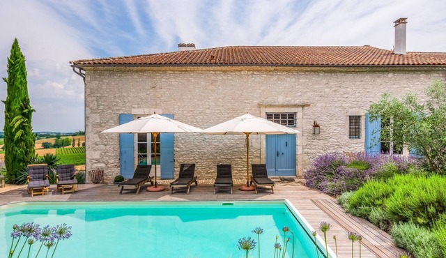 La Maison Des Moines