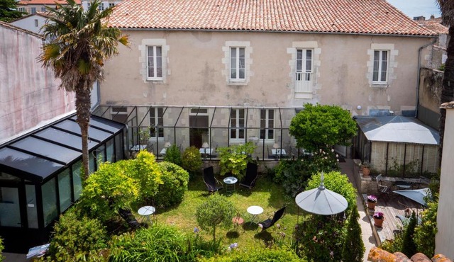 La Maison Douce
