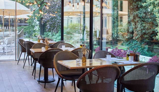 LA Maison Hotel