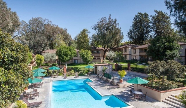 LA near to Disneyland one bedroom APT