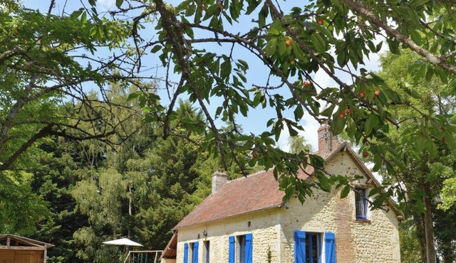 La Pause du Perche: house at the foot of the forest