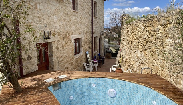 La Perla de Maroulas