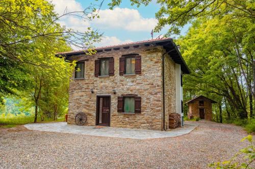 La Quiete del Pero Fiorito Villa in the Langhe