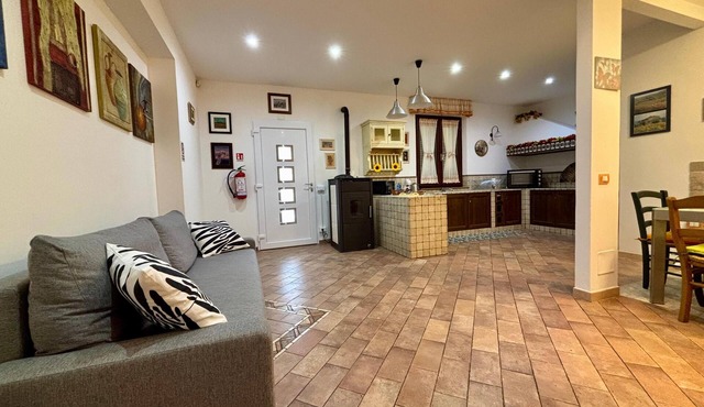 La Rosa Dei Venti Scirocco Apartment nestled in the Tuscan countryside