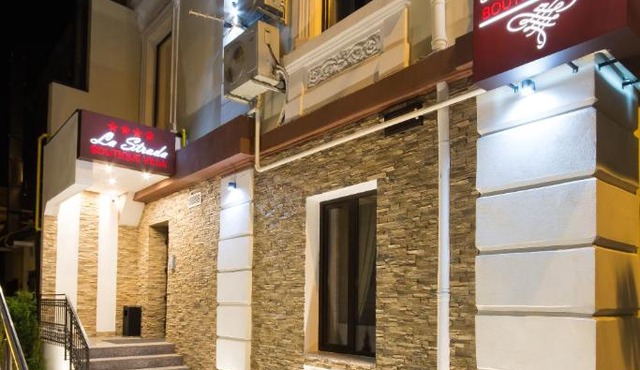 La Strada Boutique Villa