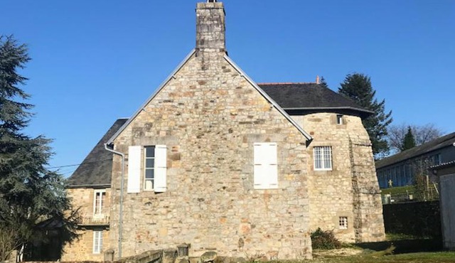 La tour cachée