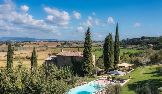 La Vecchia Pieve 8, Emma Villas