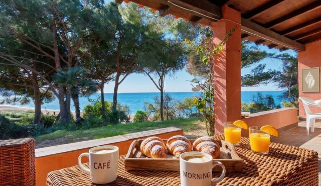 La Villa sul Mare - Direct beach front access
