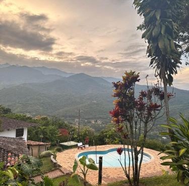 La Villa The View