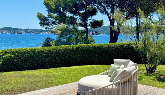 La Voile, Beachfront Villa