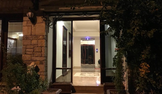 Lacin Apart Otel