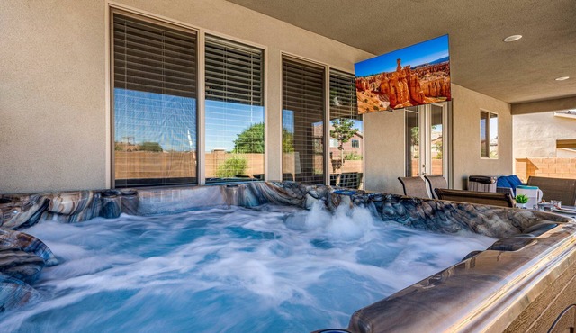 Ladera 379, Private Spa, Smart TVs, Community Pool