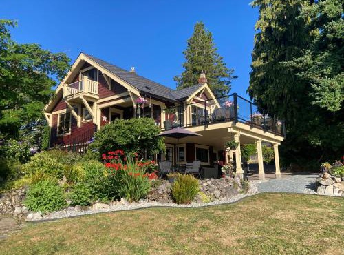 Ladysmith Harbour View House