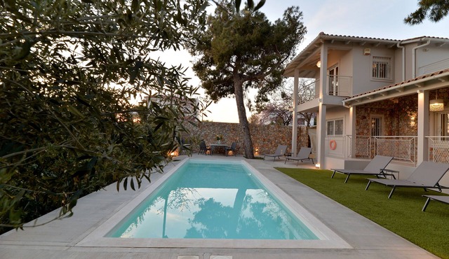 Lagonisi Ruby's pool villa