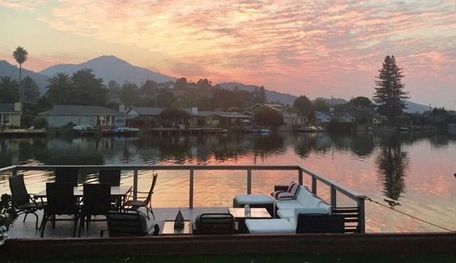 Lagoon House with Mt.Tam view