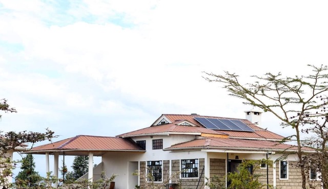 Laikipia bush stay by Ol Pejeta gate - 2339