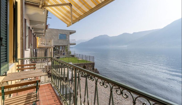 Lake Como Waterfront Balcony SottoRiva 12
