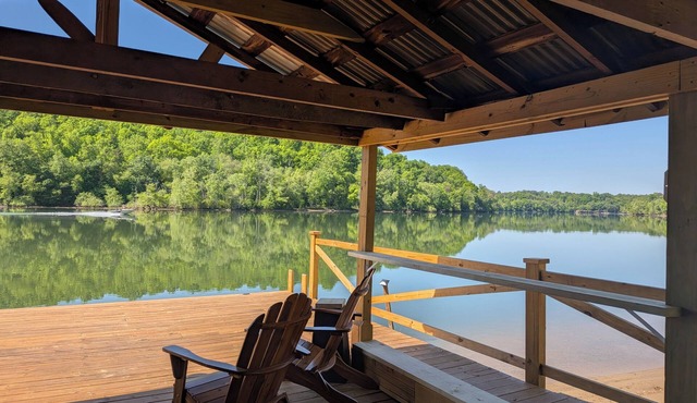 Lake Hickory cozy home