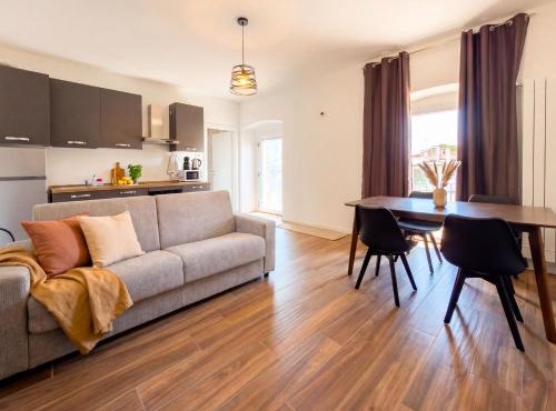 Lake & Light Apartments - 10 minutes walk from Lake Iseo