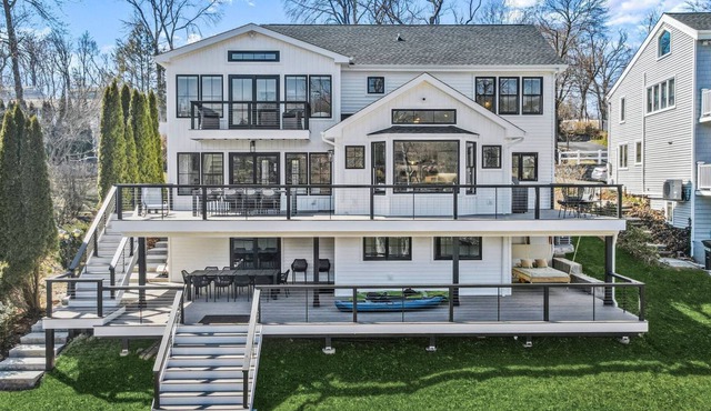 Lake Luxury