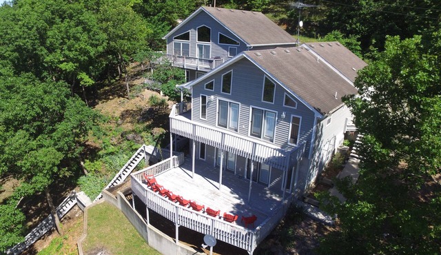 Lake of the Ozarks Home - waterfront with dock NEW DECKS & OUTDOOR SPACES FOR 26