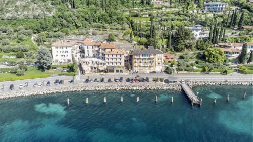 Lake Sensation - Garda Lake View
