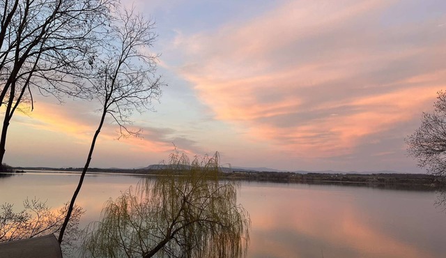 Lake side retreat