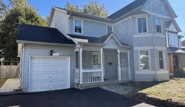 Lake Simcoe 4 Bedroom Family Home Ideal Toronto Area Retreat