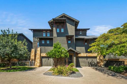 Lake Travis Views - 5BR - BBQ - Pickleball