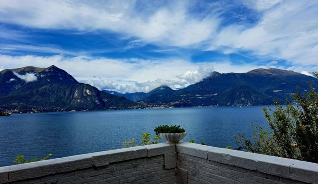 Lake-view villa (Varenna Wonders)