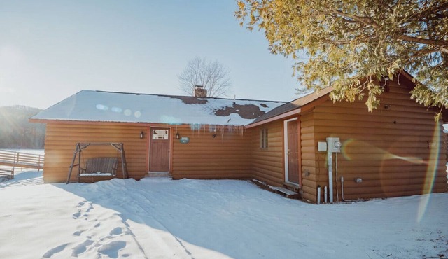 Lakefront 3 Bedroom Log Cabin