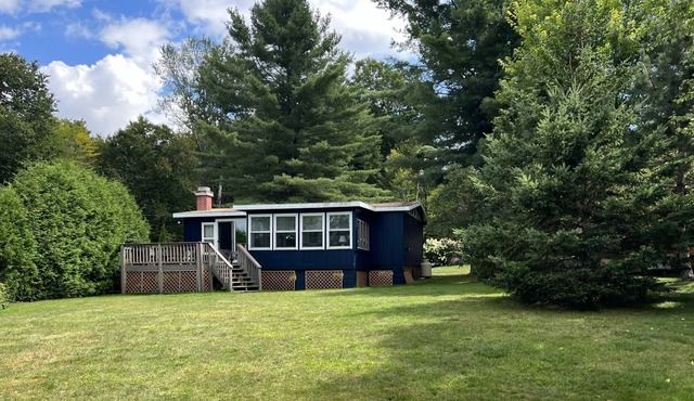 Lakefront Adirondack Getaway