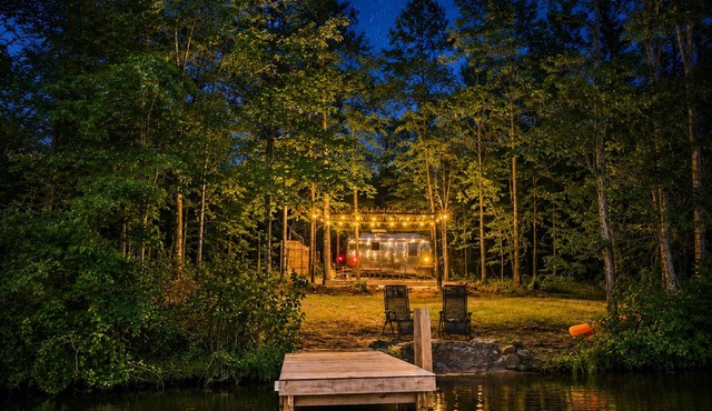 Lakefront Airstream - Farm Animals - Fish, Swim, Boat, Hike/Bike 5+Miles Trails