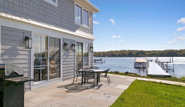 Lakefront Beach Cottage with Boat Slip