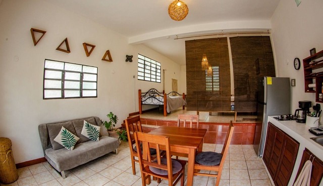 LAKEFRONT BUNGALOW WITH A/C, KITCHEN & BATHROOM, FOR UP TO 5PAX.
