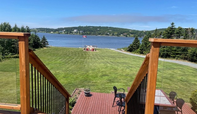 Lakefront home near Lawrencetown Beach with private sauna, hot tub and cold bath