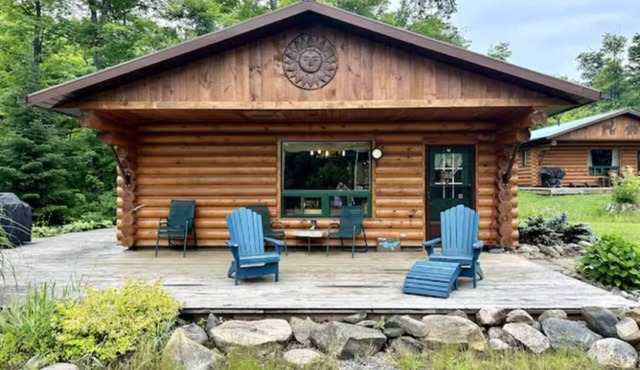Lakefront Cabin #4 - 4 Season - Sleeps 7