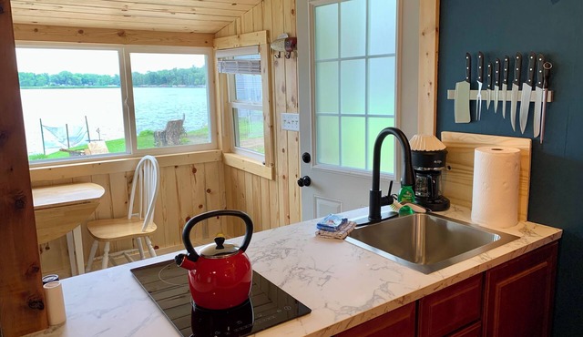 Lakefront Cabin w/Dock & Kayaks, Fishing Escape Marine Comfort - Cabin 8