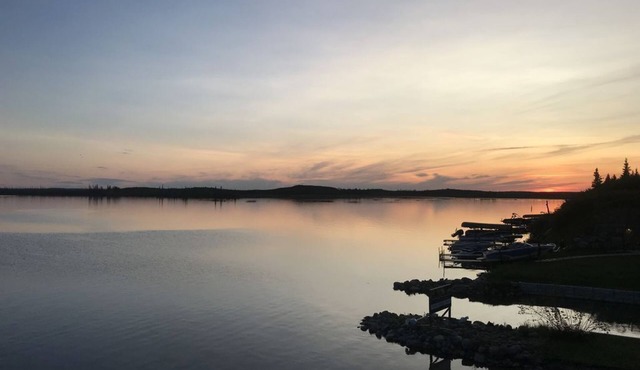 Lakefront Cabins for Rent, with private marina - Cabin 7