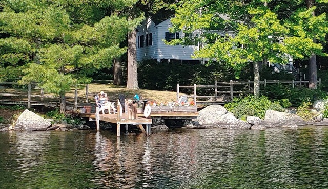 Lakefront Classic Maine Cottage, Private, for Families ,5 Br, On Quiet Lake