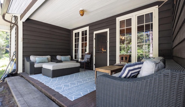 Lakefront Cottage on Rosen Lake