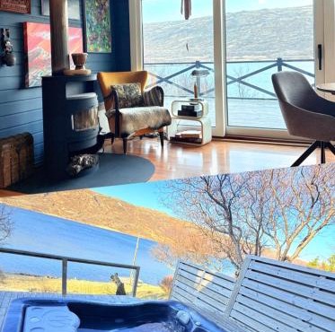 Lakefront cottage with jacuzzi
