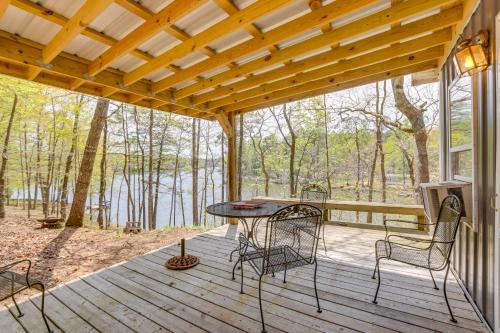 Lakefront Delta Cabin Rental w/Boat Dock + Deck!