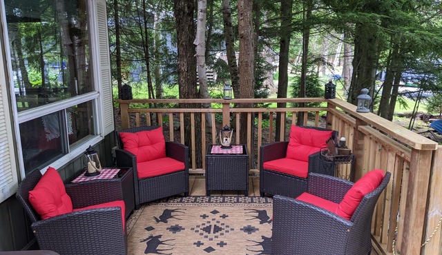 Lakefront Family Cottage on Lake Rosseau 1900 sq.ft.